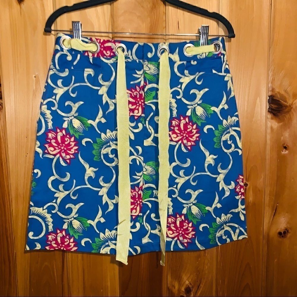 Metrostyle blue floral stretch A line skirt size 8